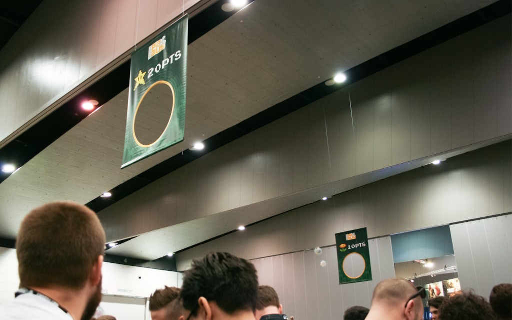 PAX Aus - Melbourne 2014 -  Point hoops in the Queue Room