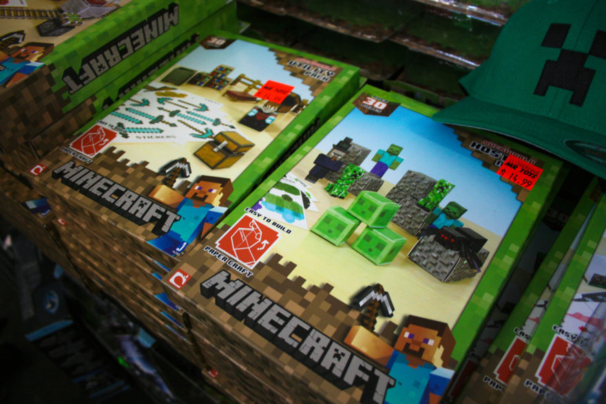 Supanova Brisbane 2013 - Minecraft Utility Pack with Paper craft items