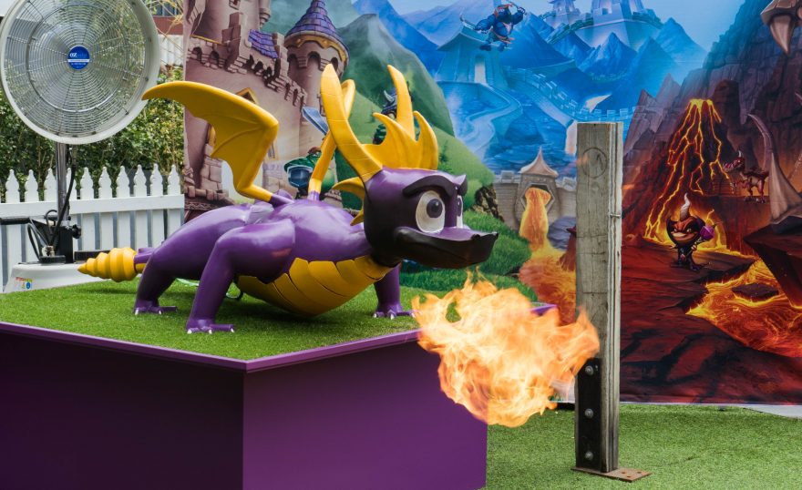 PAX Aus 2018 - A fire breathing Spyro along the PAX Promenade 